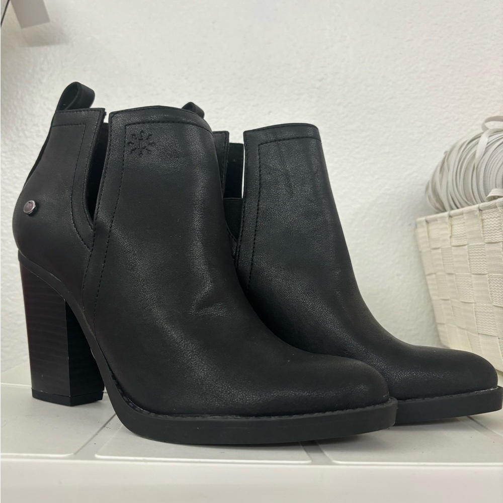 New anti-slip black booted heel